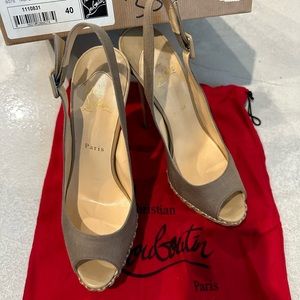 Christian Louboutin Indiana sling taupe/beige shoes Size: 10B